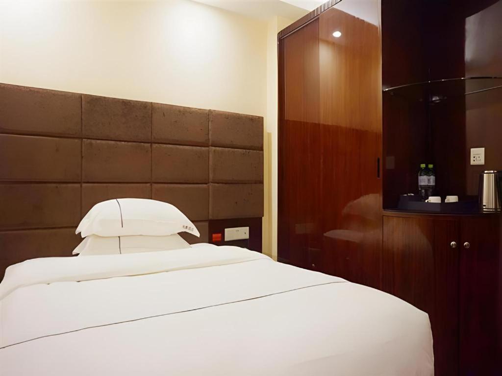 Jingtu Hotel Zhanjiang Dingsheng Plaza Store Exterior foto
